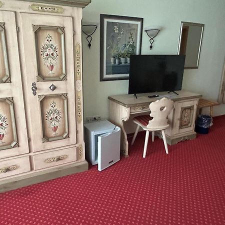 Hotel Garni Hubertushof Bad Füssing エクステリア 写真