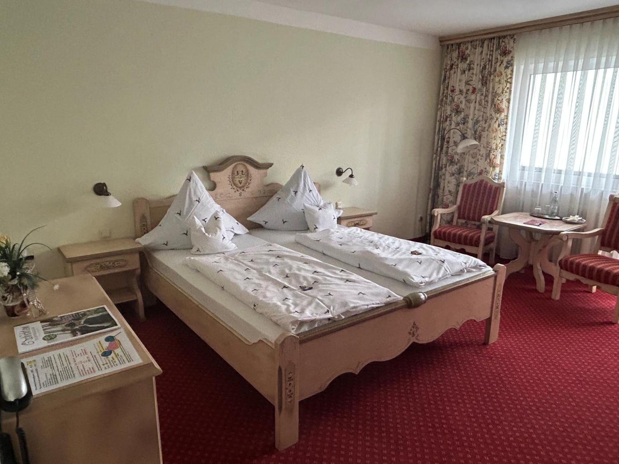 Hotel Garni Hubertushof Bad Füssing エクステリア 写真