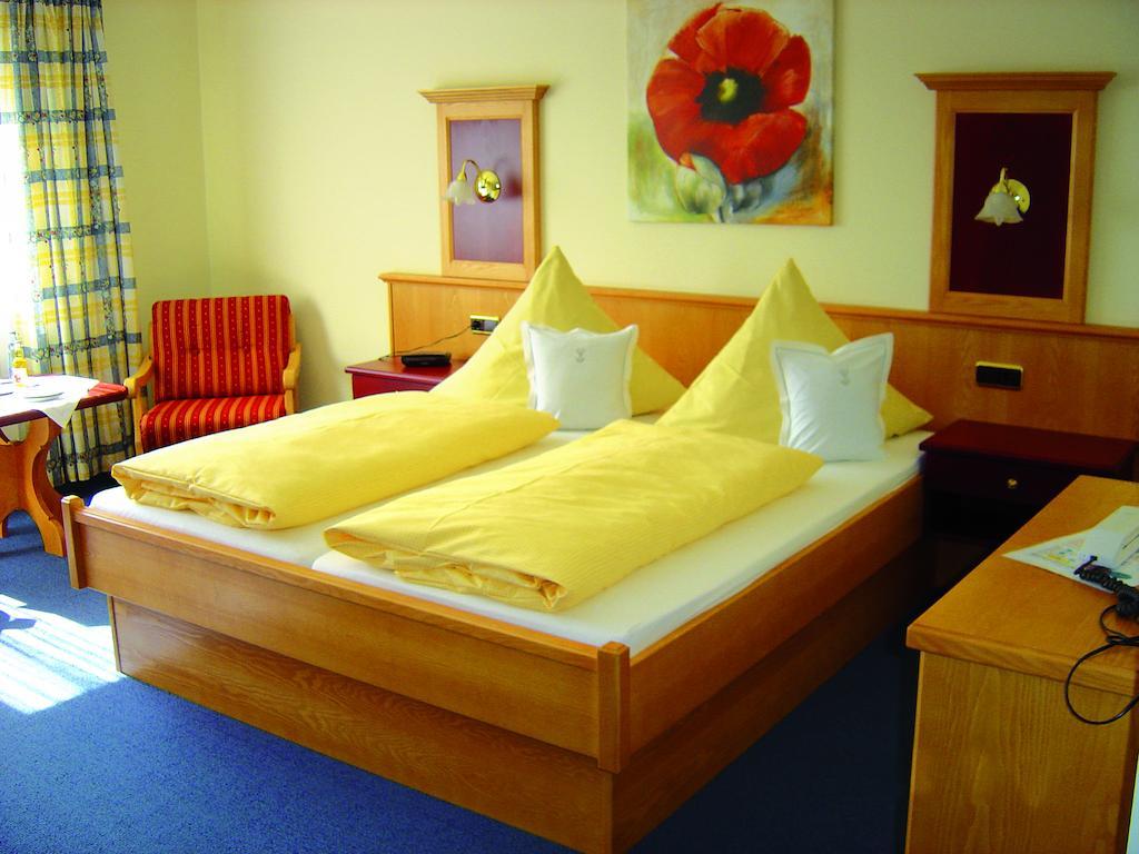 Hotel Garni Hubertushof Bad Füssing 部屋 写真